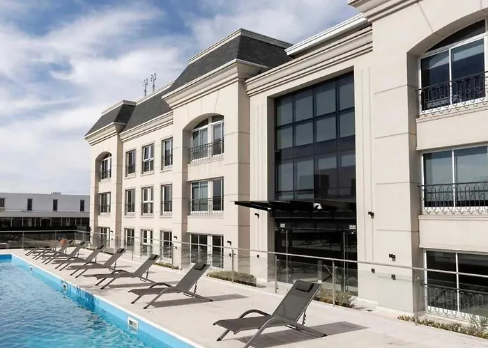 Apart France - Monoambiente Con Piscina Y Estacionamiento